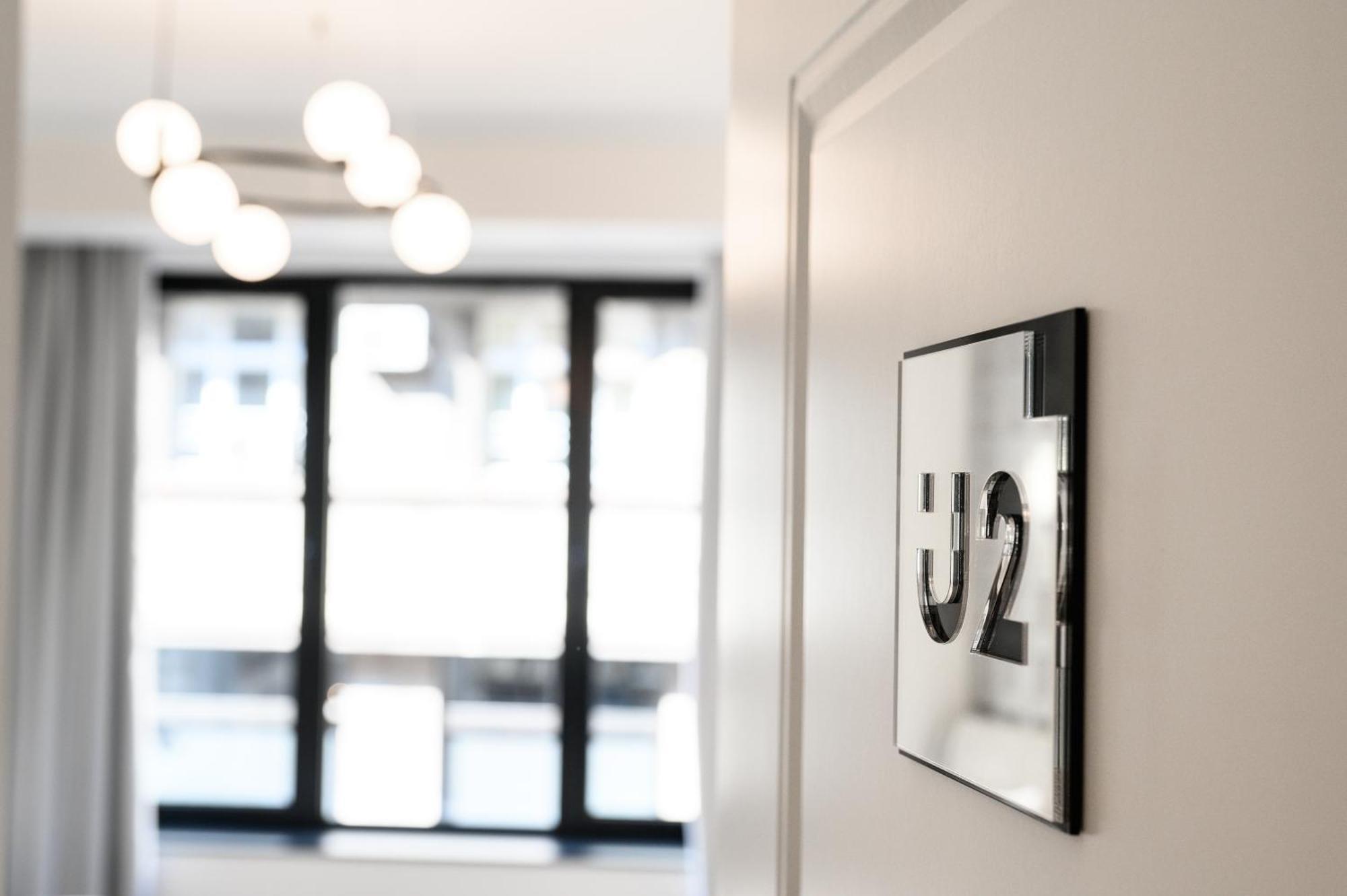 Urban Downtown Luxury Rooms And Suites Belgrad Exterior foto