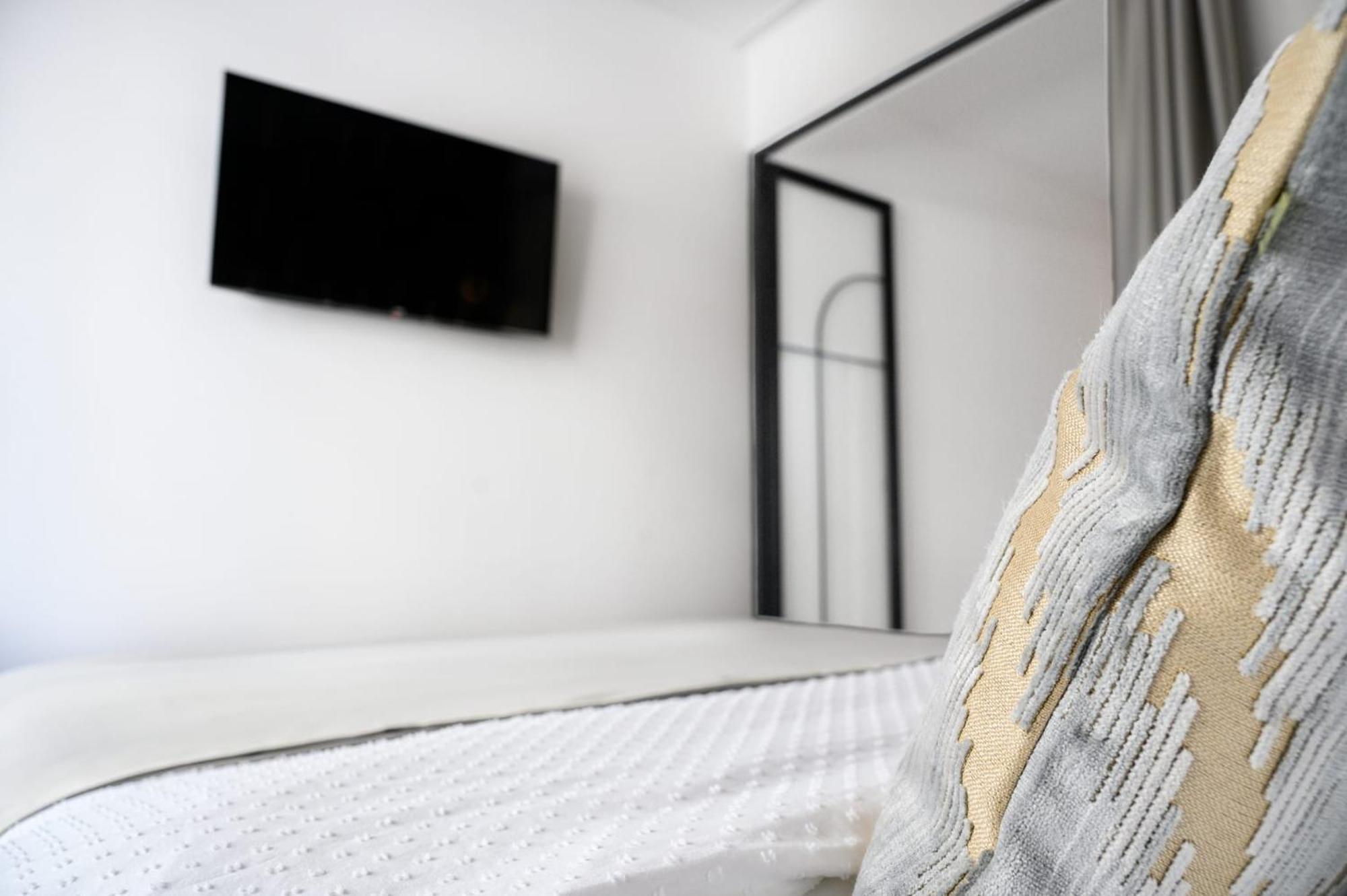Urban Downtown Luxury Rooms And Suites Belgrad Cameră foto